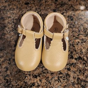 Little Love Bug Mary Jane, Size 4